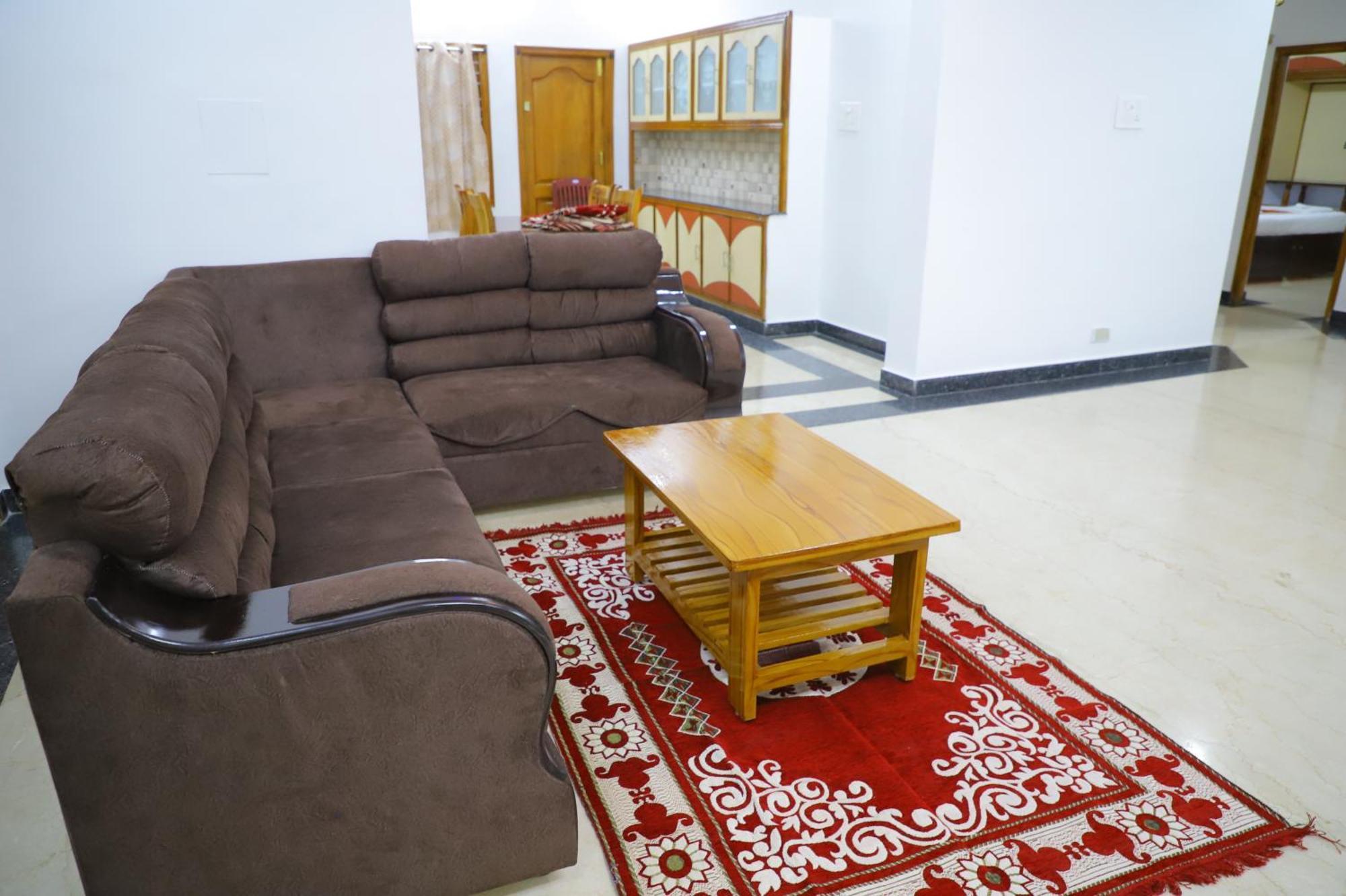 Nanda Mohan Homestay- Luxuries Ac Apartment Close To Alipiri Foothills-Kapila Teertham And Iskcon Temple Tirupati Exterior foto